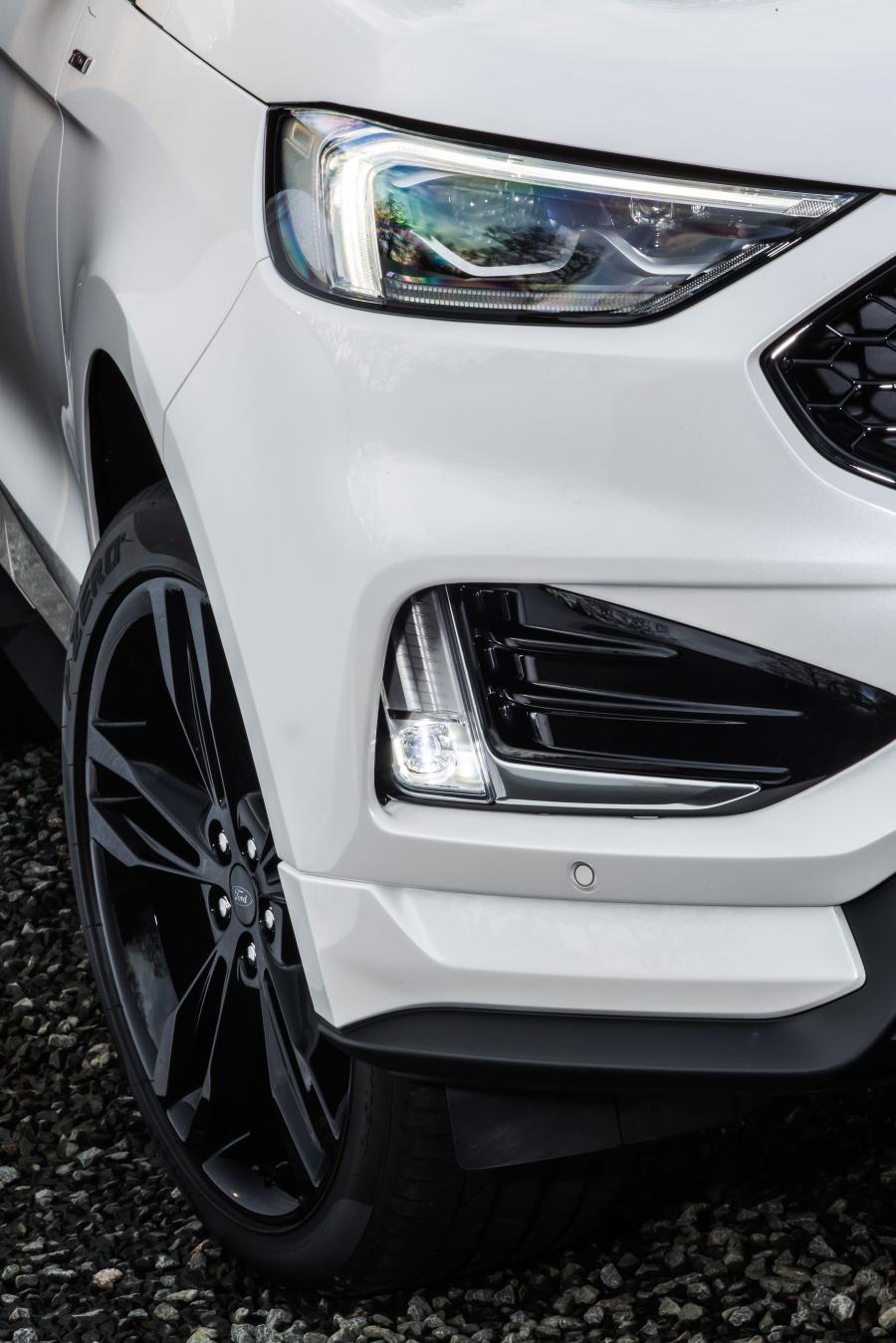 Детали экстерьера Ford Edge ST-Line 2018 года  (WW) (фото 15 из 43)